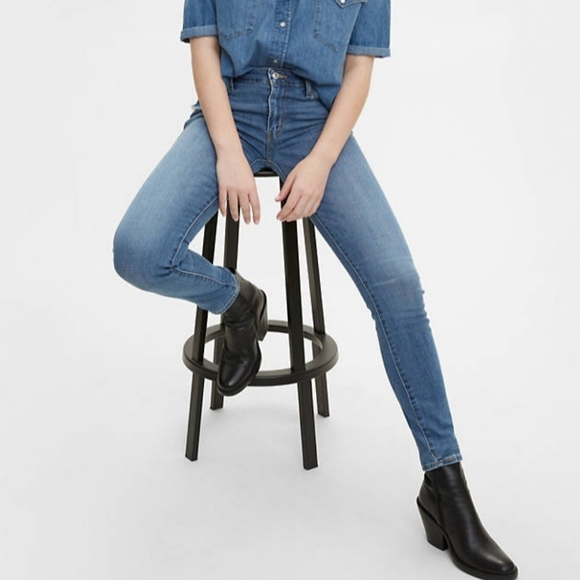 Levi's Denim - NWT Levi's 711 SKINNY WOMEN'S JEANS, size 24W x 32L